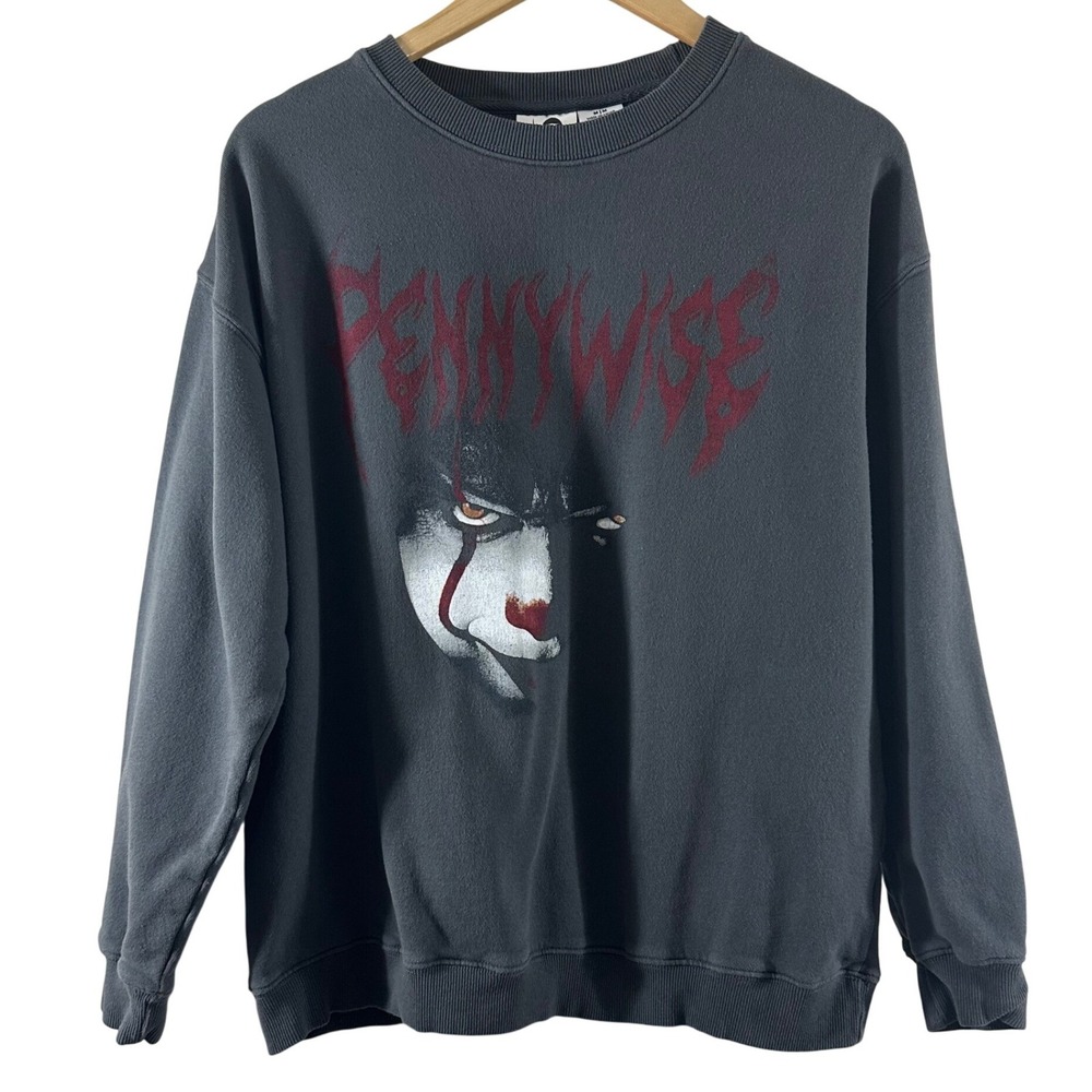 Cotton On IT Pennywise Horror Movie Graphic Sweatshirt Charcoal Grey Mens Medium
